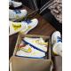 Tênis Nike Air Force Golden