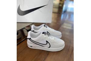 Tênis Nike Air Force GS React - Preto/Branco